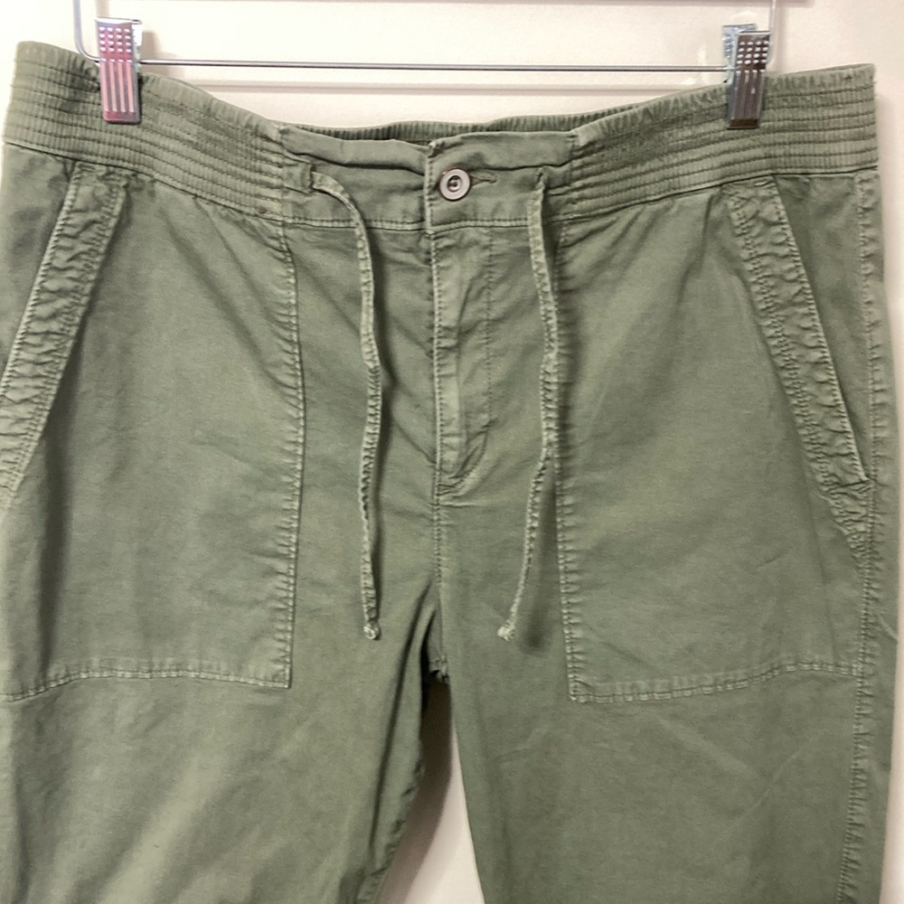 Women’s  Green Casual Pants
